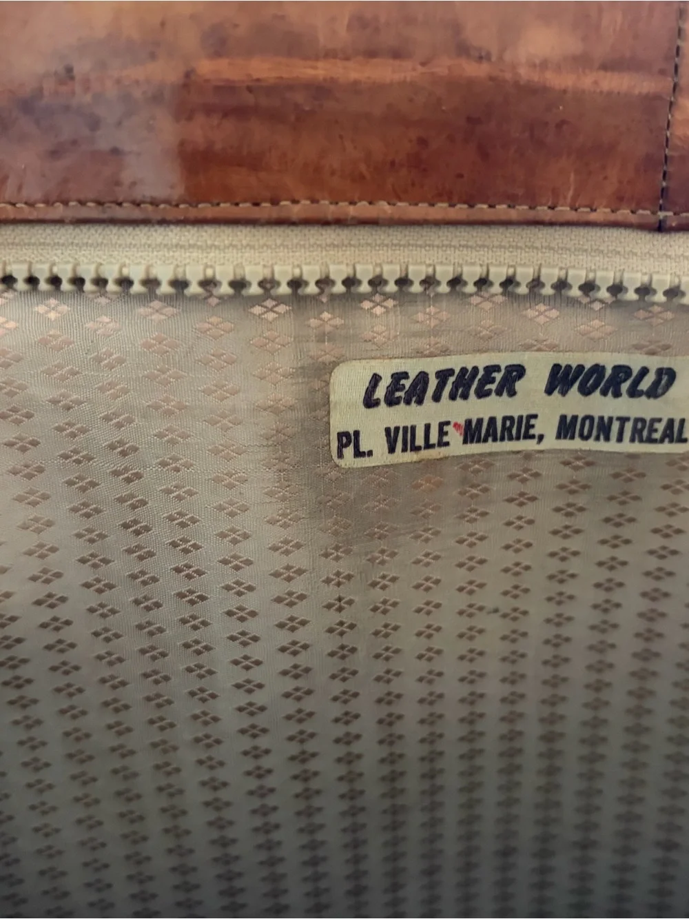 Eel skin Leather Briefcase in Tan - Classic Professional Carry handles
